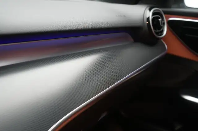 Mercedes-Benz C-Class view 23