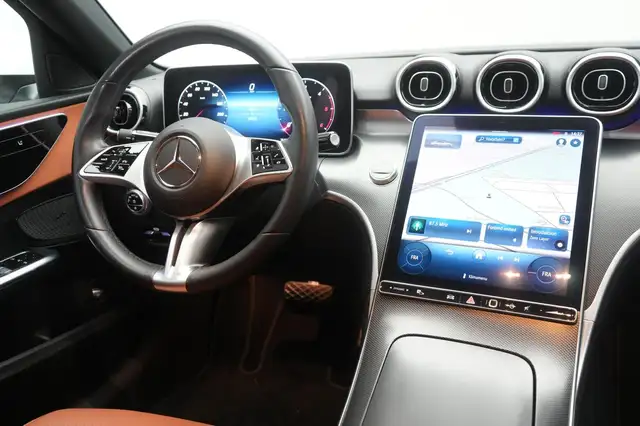 Mercedes-Benz C-Class view 16