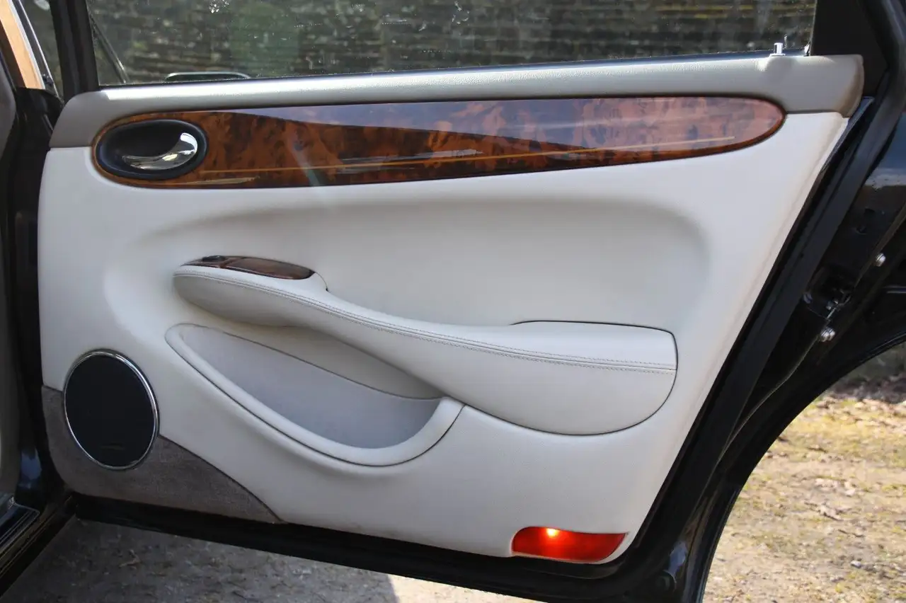 Jaguar Daimler Super V8 Langversion 3 Jahre Garantie, foto 12