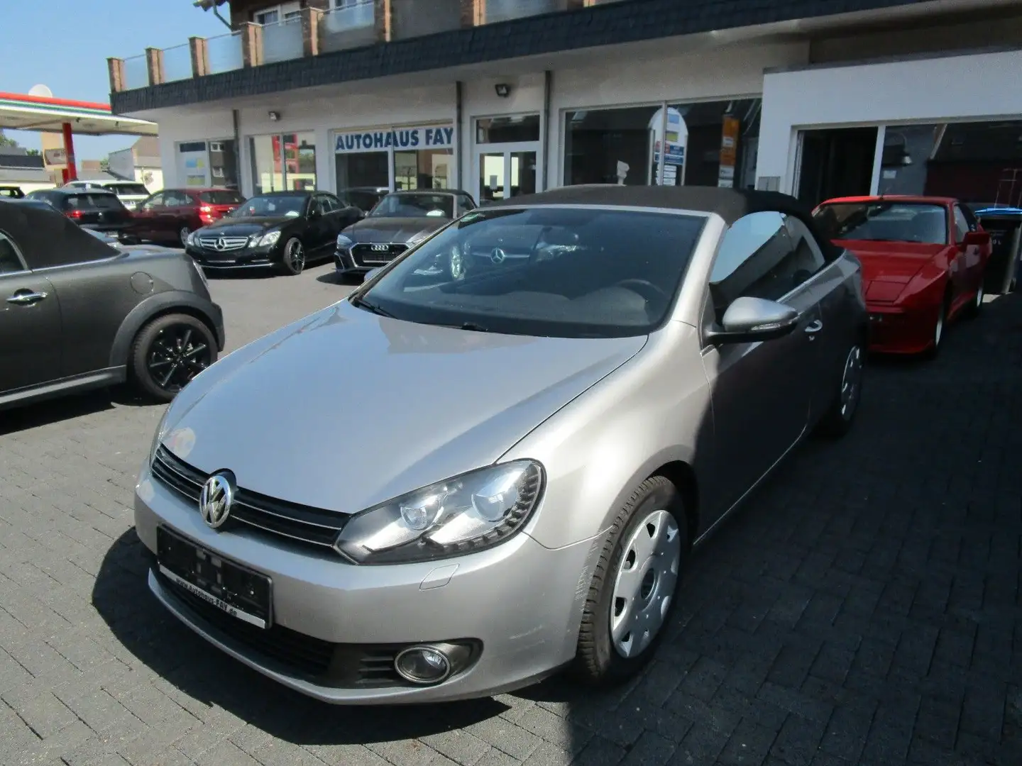 Volkswagen Golf VI Cabriolet Basis Bi-Xenon-Standheizung Plateado - 1