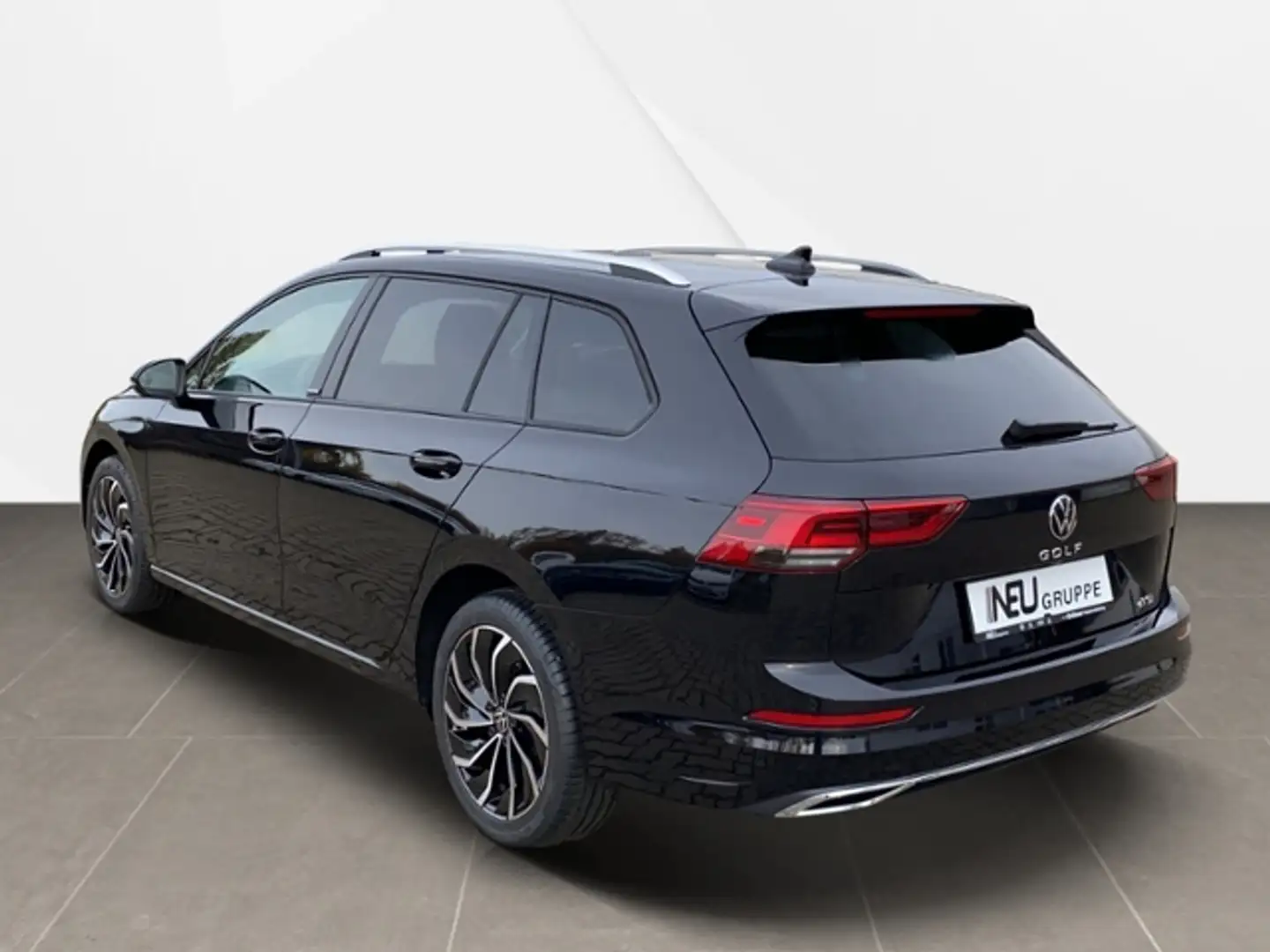 Volkswagen Golf Variant VIII Variant 1.5 eTSI DSG Life Navi, RFK, Telefon Zwart - 2