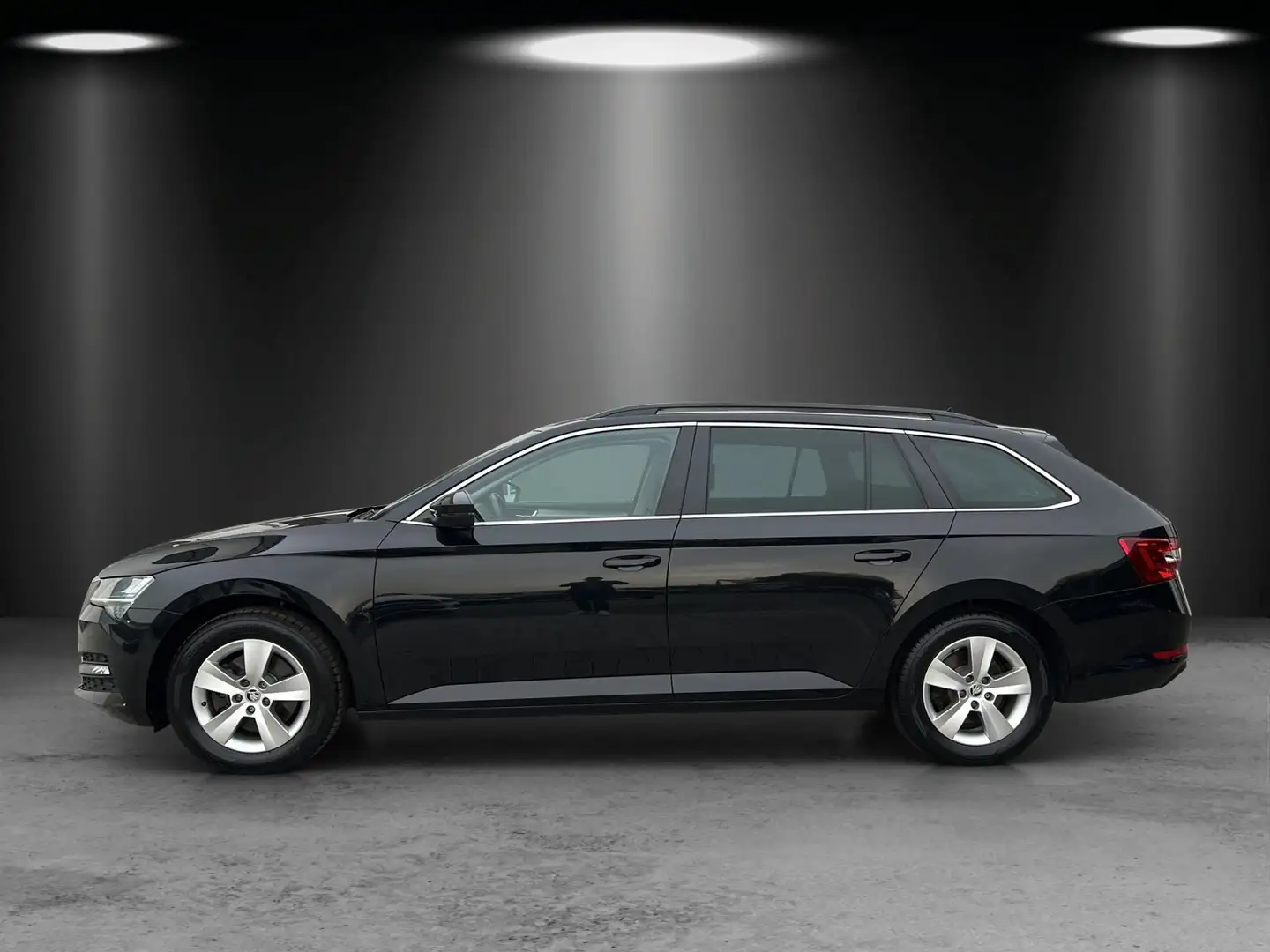 Skoda Superb Combi 2.0 TDI DSG/AHK/ACC/VIRTUAL/SMART/ Schwarz - 2