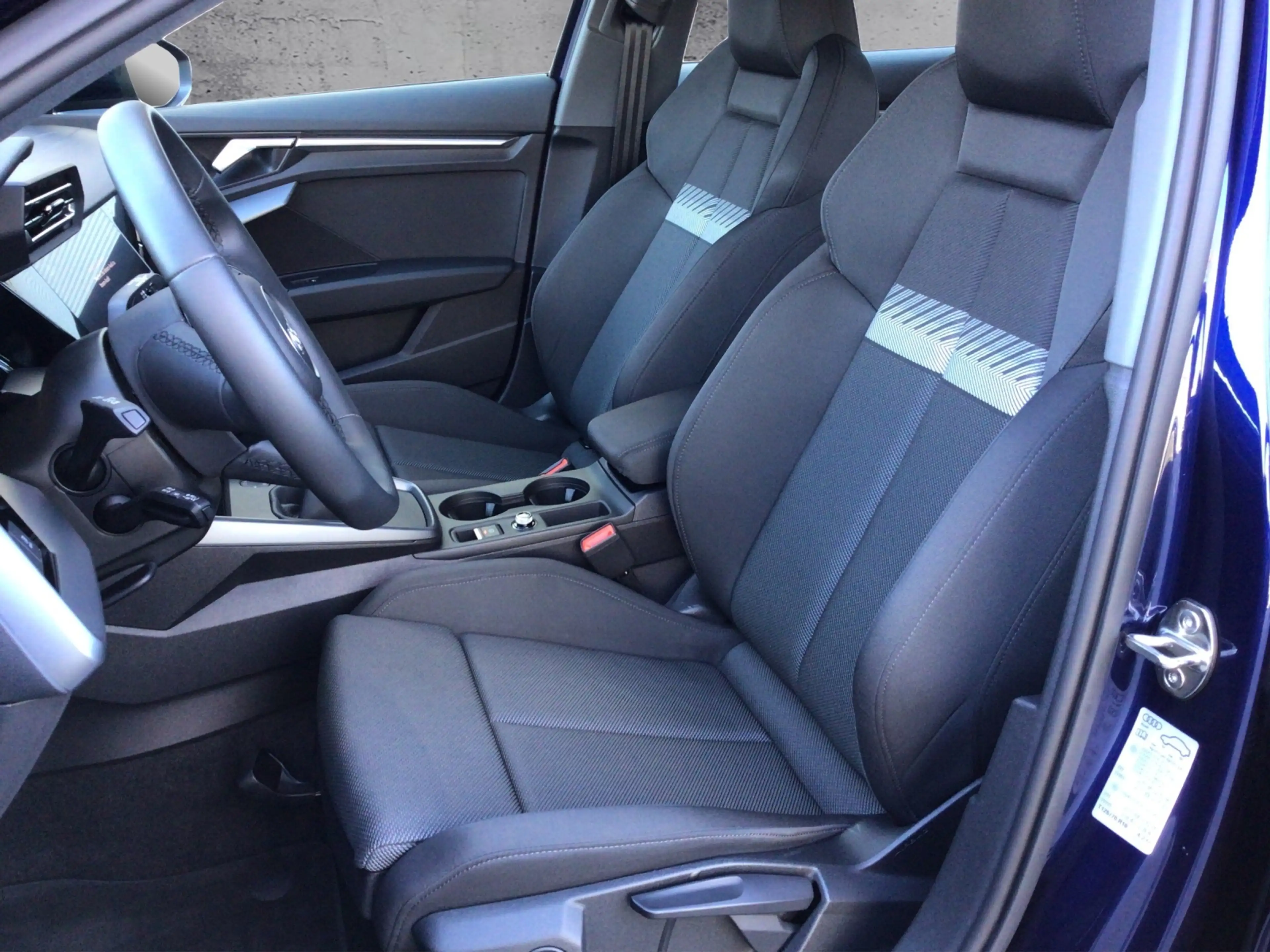 Audi A3 Sportback 30 TDI NAV/RFK/SHZ/PARKEN — photo 5
