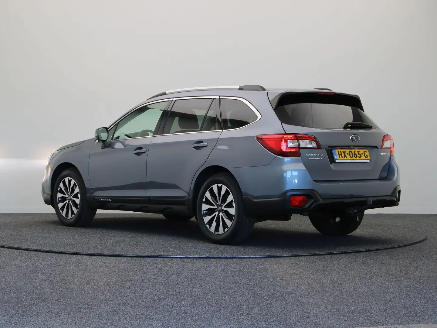 Subaru OUTBACK 2.5i Premium | 2000kg Trekgewicht | Stoelverwarmin Grijs - 2