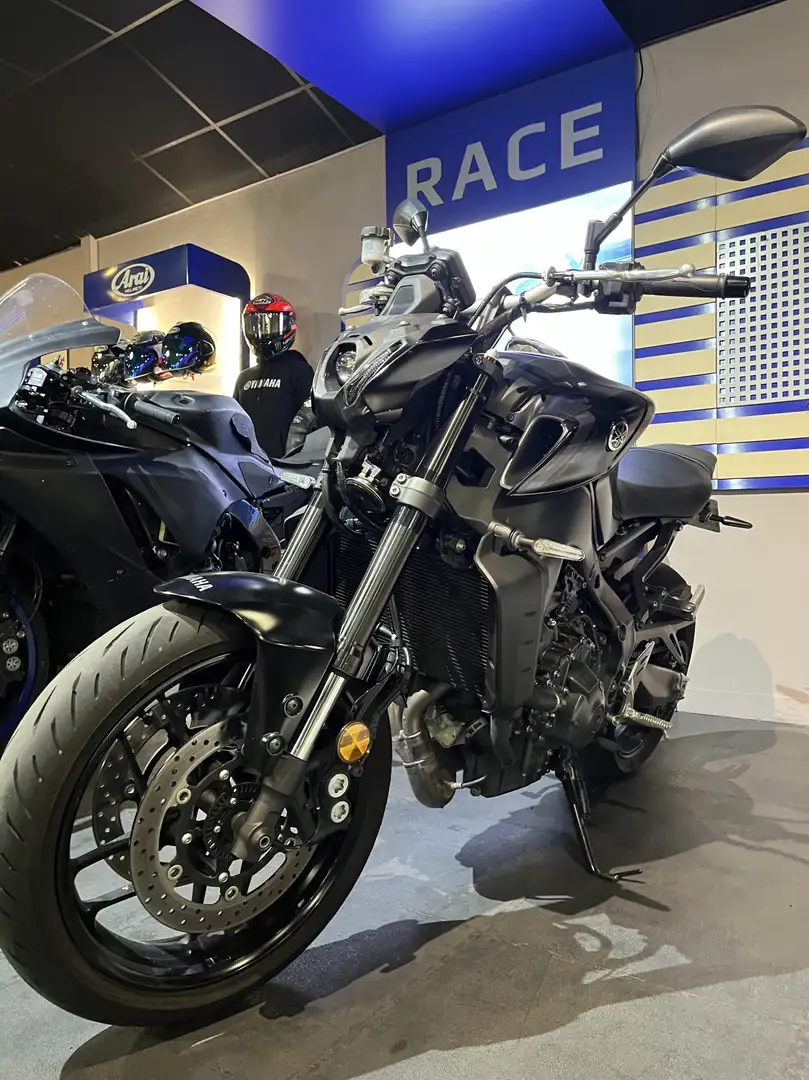 Yamaha MT-09 Noir - 2
