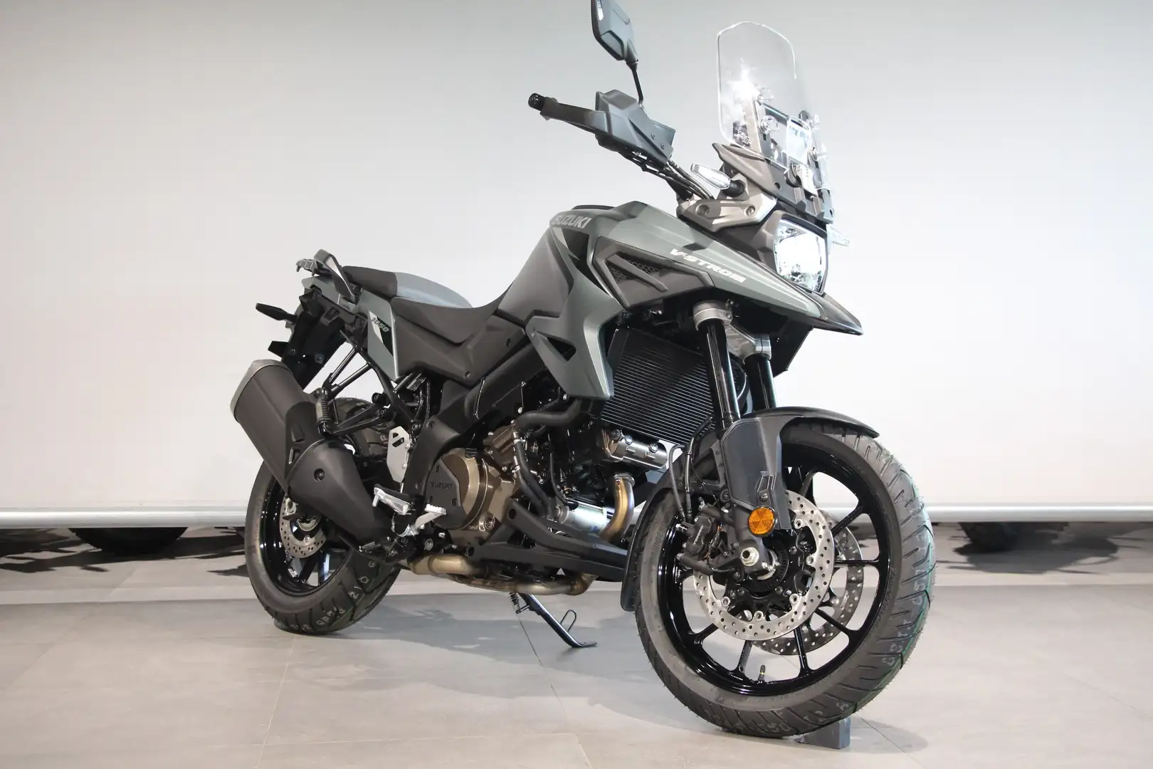 Suzuki V-Strom 1050 Groen - 2