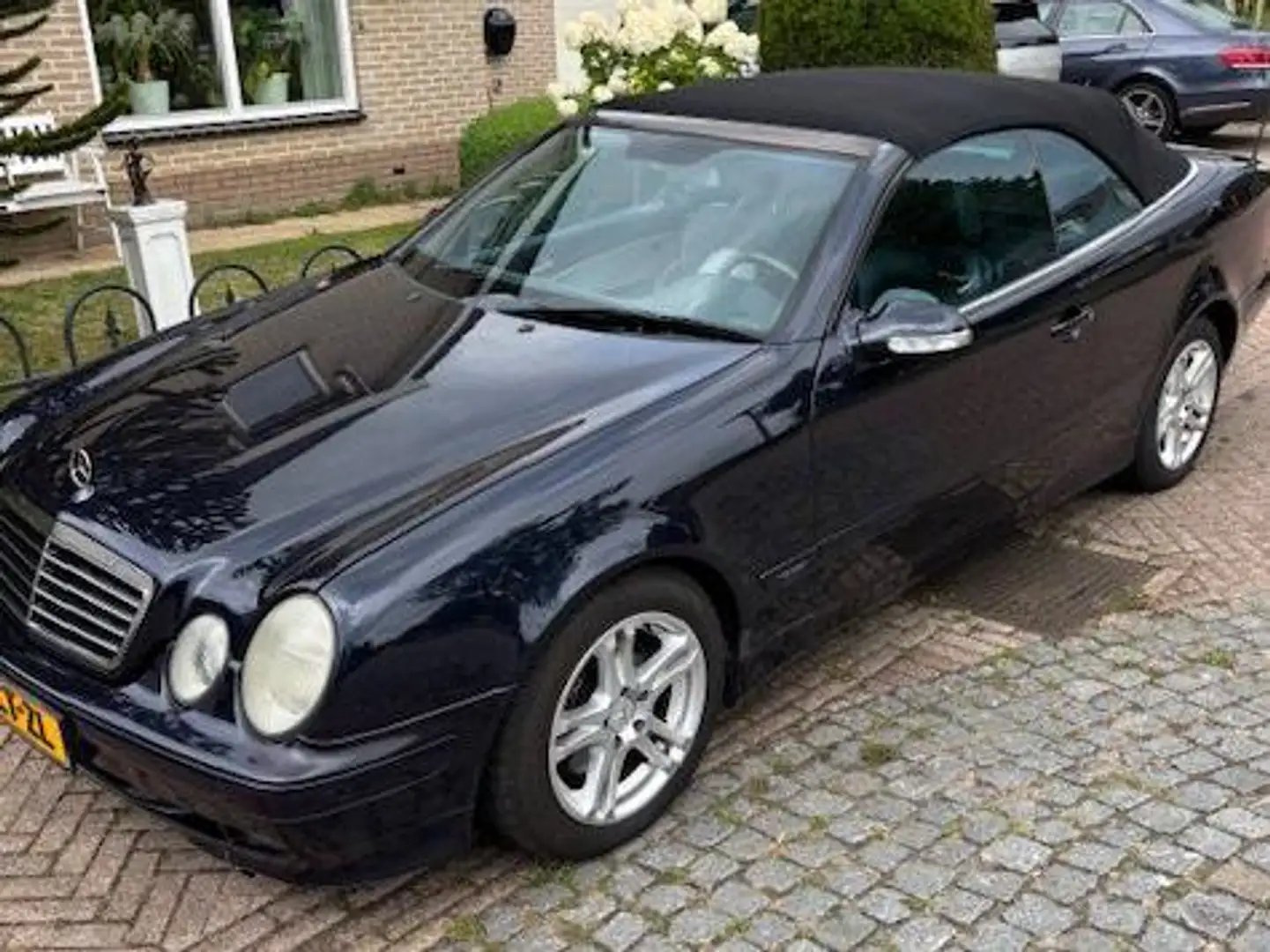 Mercedes-Benz CLK 200 K. Final Edition Синій - 1