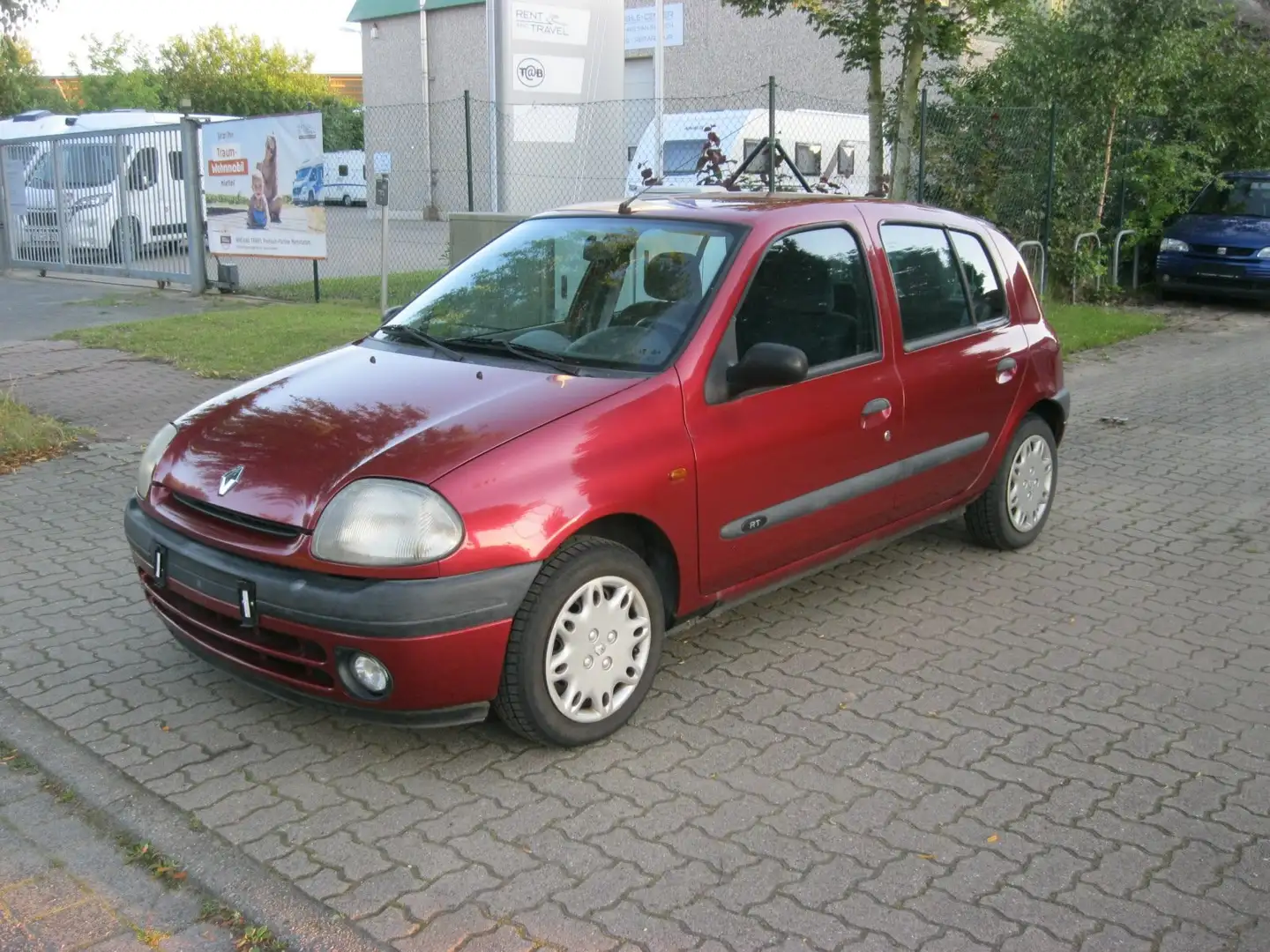 Renault Clio 1.2 Klima Kırmızı - 2
