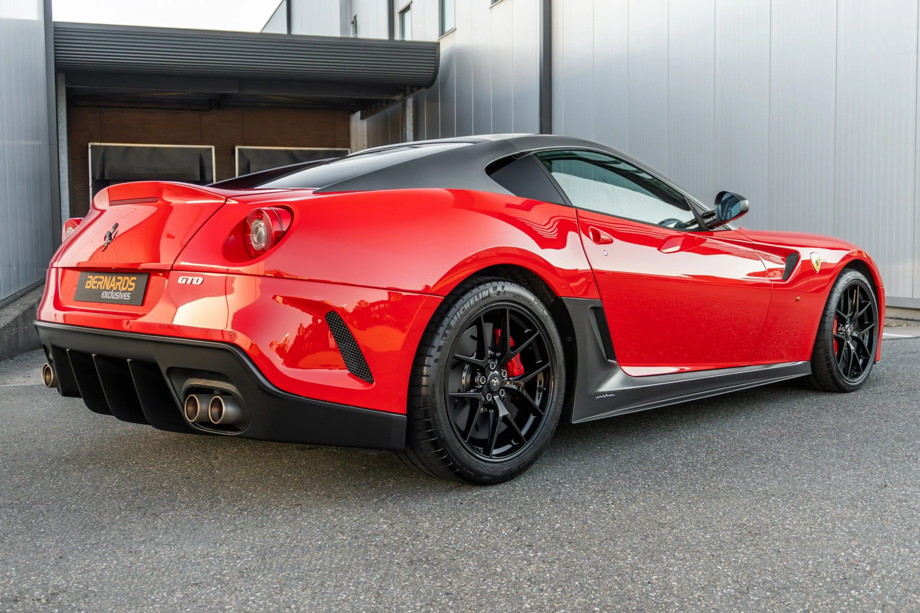 Ferrari 599 GTO - Rosso Scuderia - 1 of 599 — photo 2