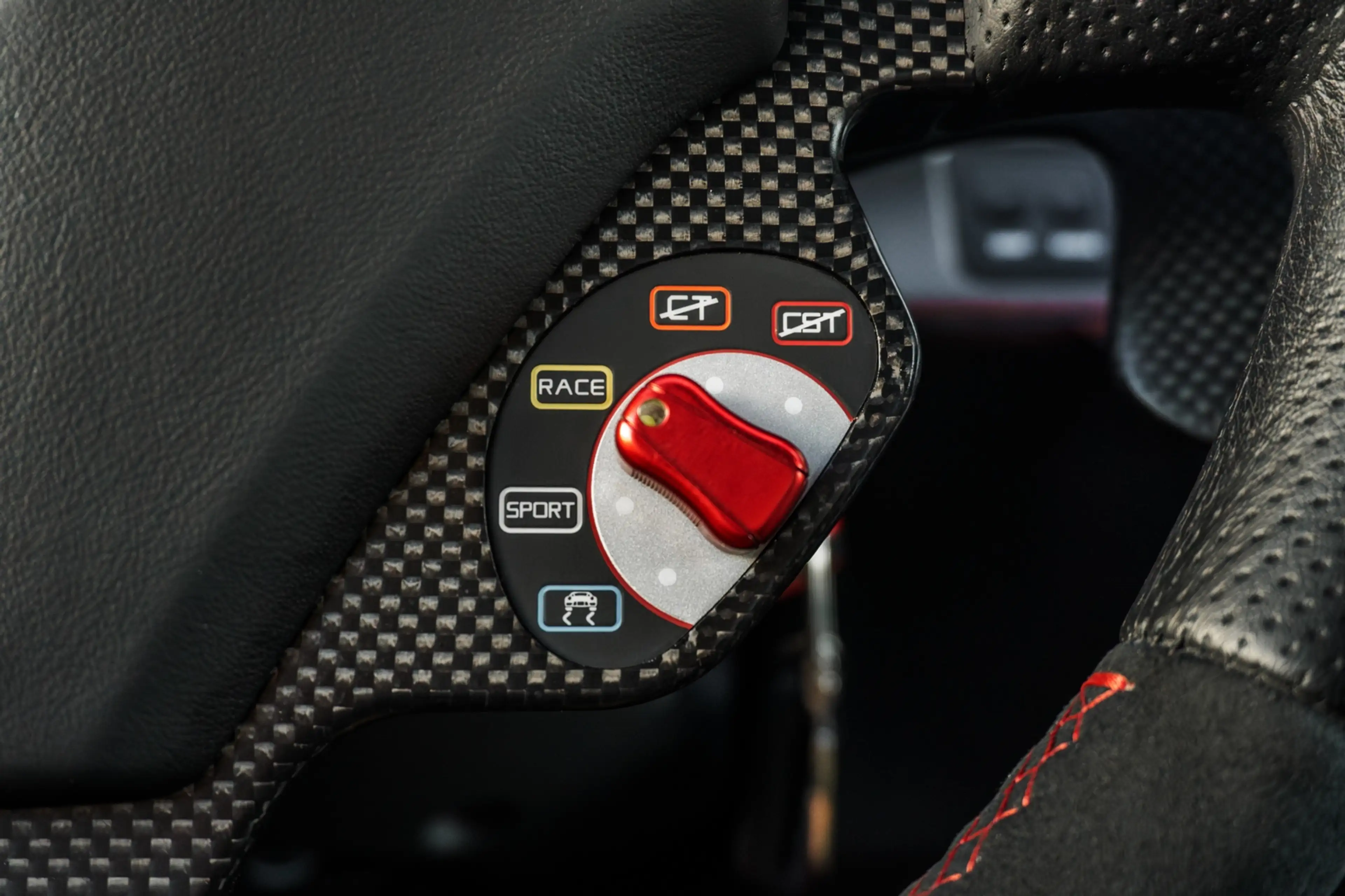 Ferrari 599 GTO - Rosso Scuderia - 1 of 599 — photo 11
