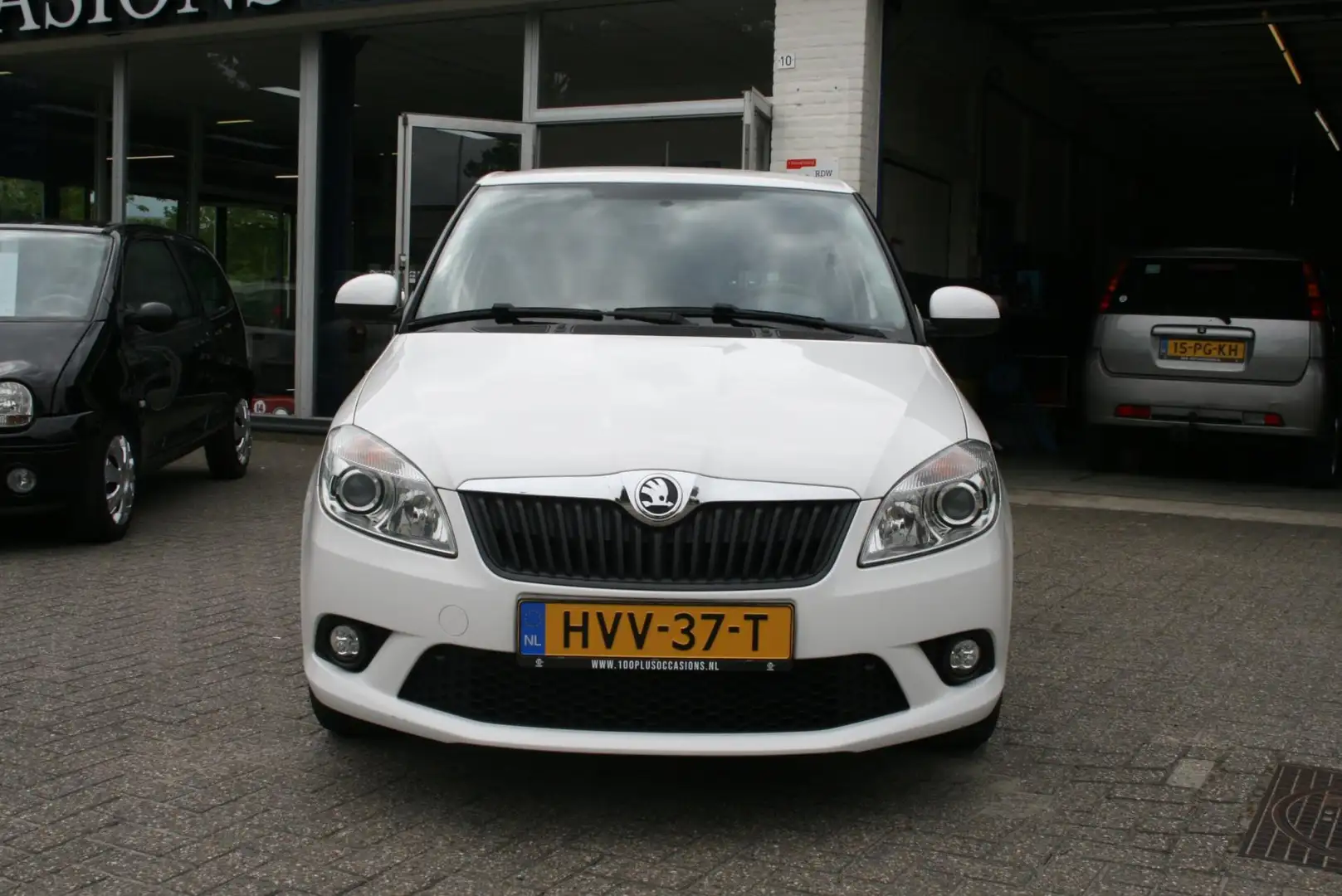 Skoda Fabia 1.2 Go Lage km.stand 119.830 electrisch pakket en Blanc - 2