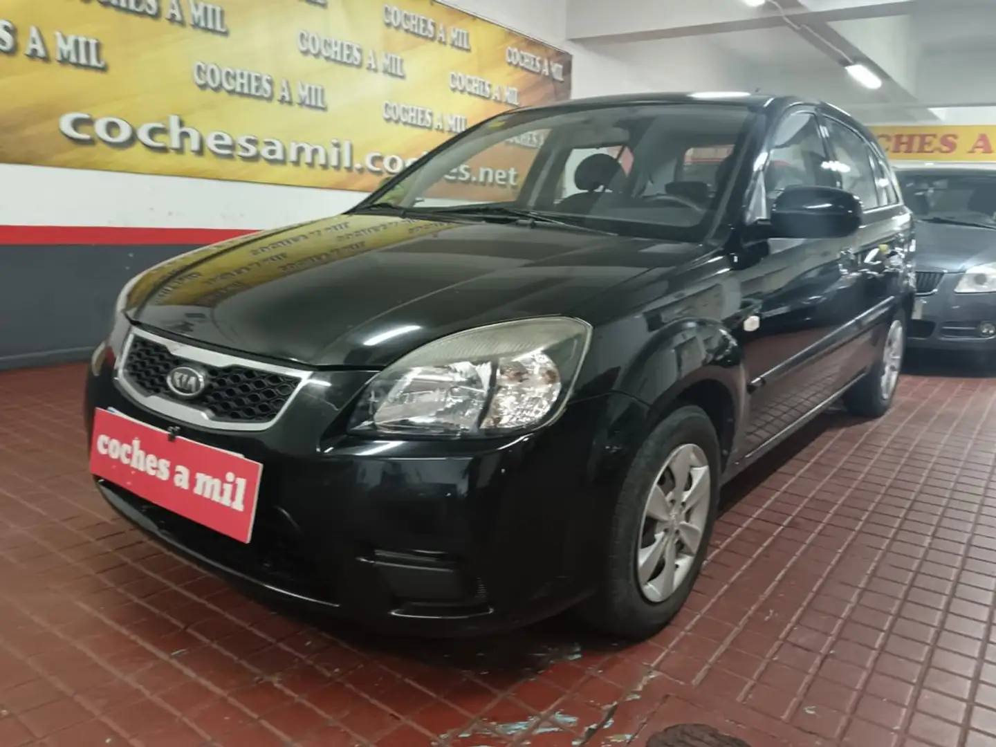 Kia Rio 1.4 DOHC Active Negro - 2