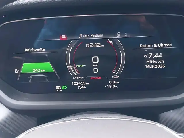 Audi e-tron GT view 12