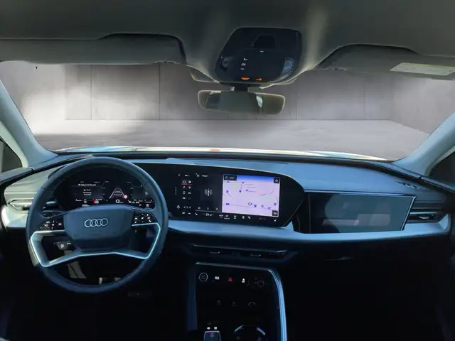 Audi Q5 view 8