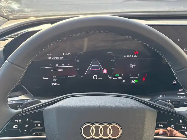 Audi Q5 view 15