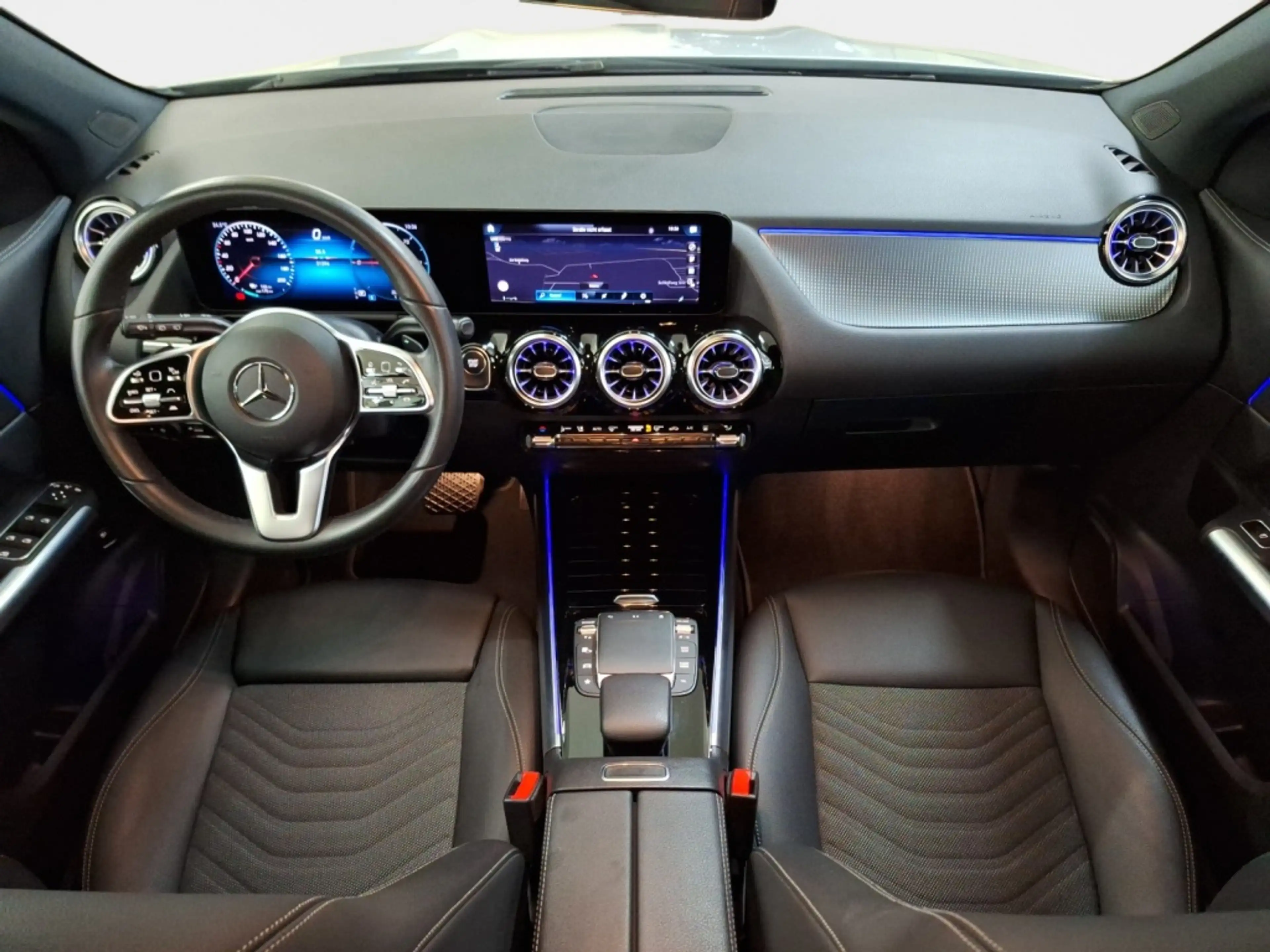 Mercedes-Benz EQA 250 + Progressive LED Distronic Kamera Navi Automatik — photo 12