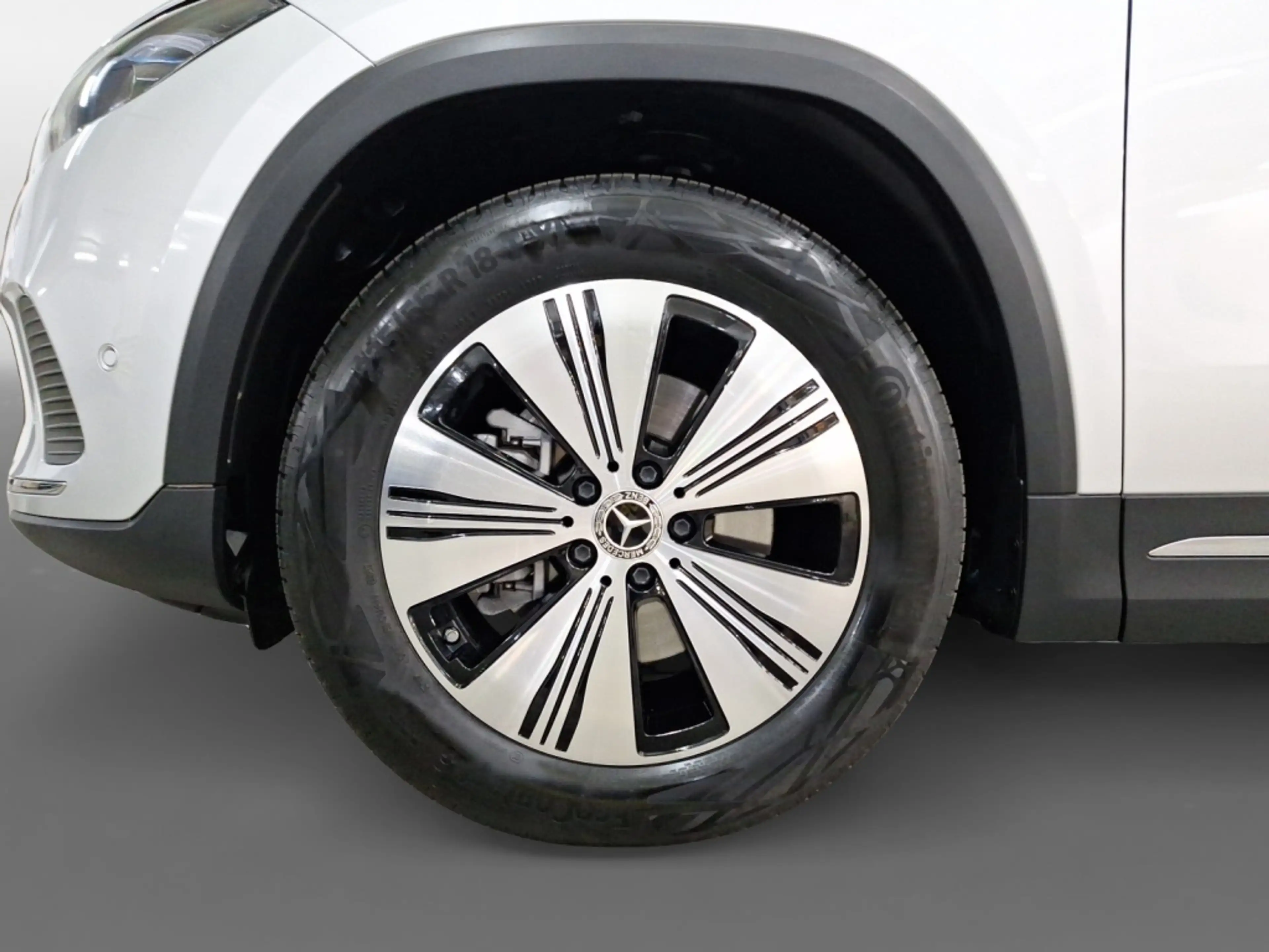 Mercedes-Benz EQA 250 + Progressive LED Distronic Kamera Navi Automatik — photo 9