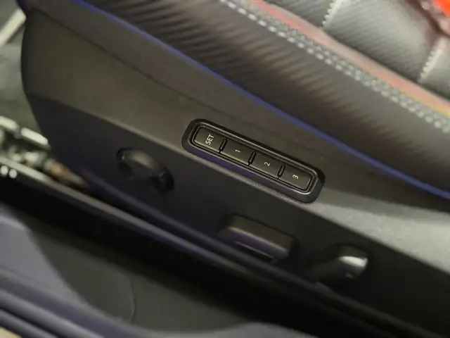 Volkswagen Golf view 12