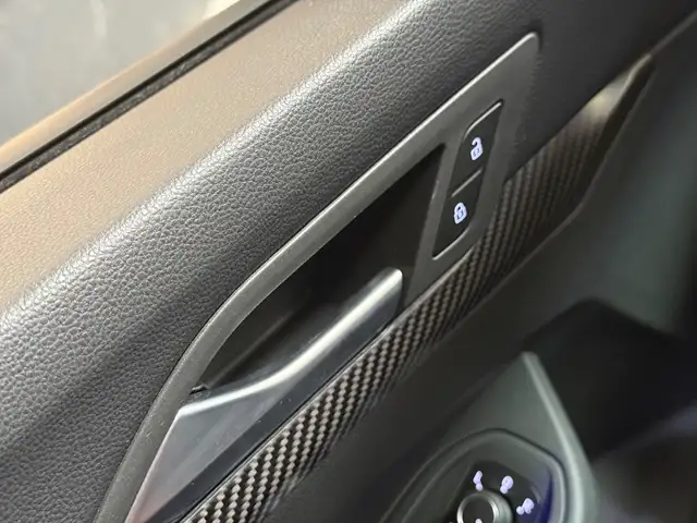 Volkswagen Golf view 11