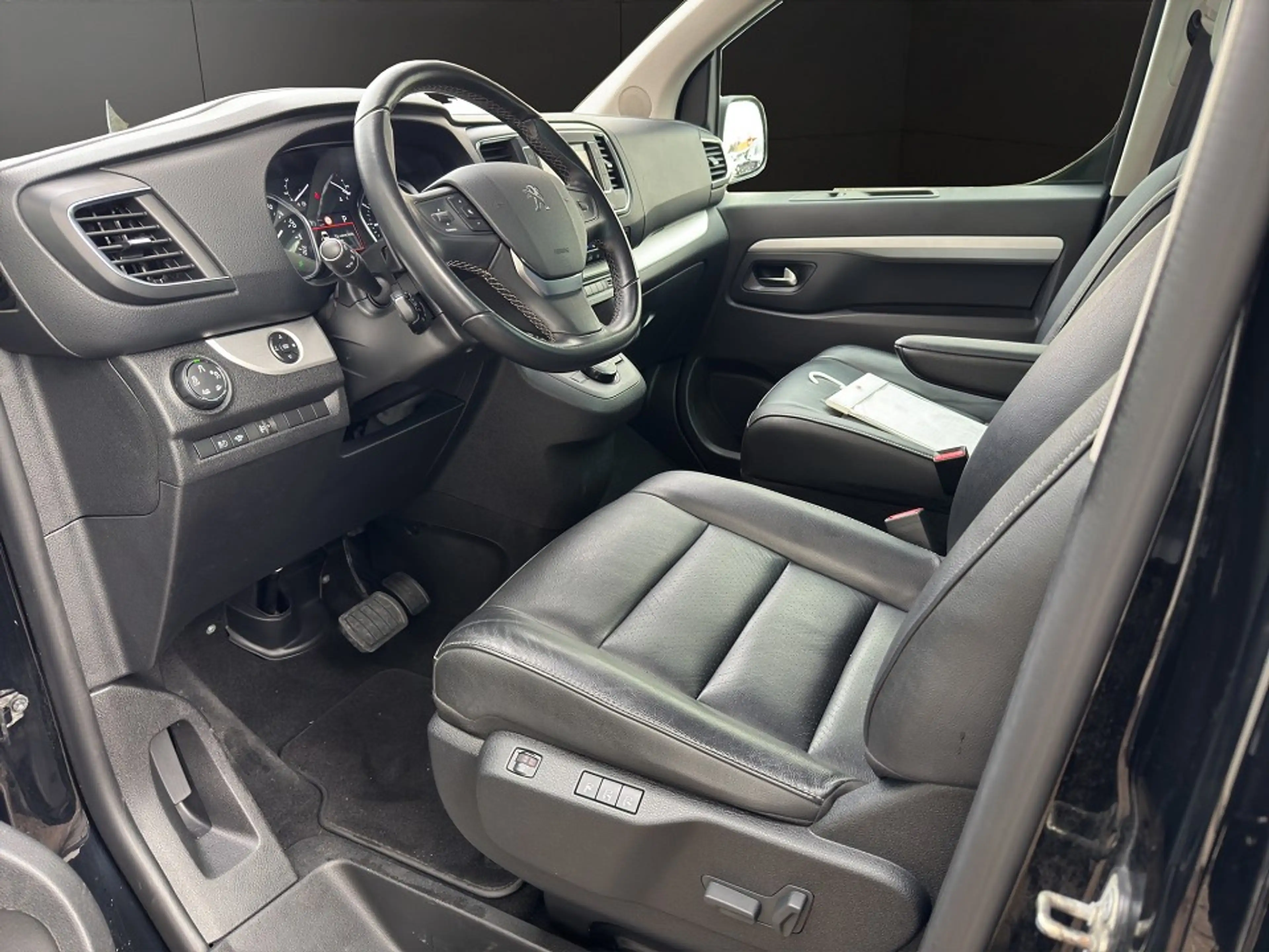 Peugeot Traveller L2 Automatik Diesel  AHK Allure — photo 7