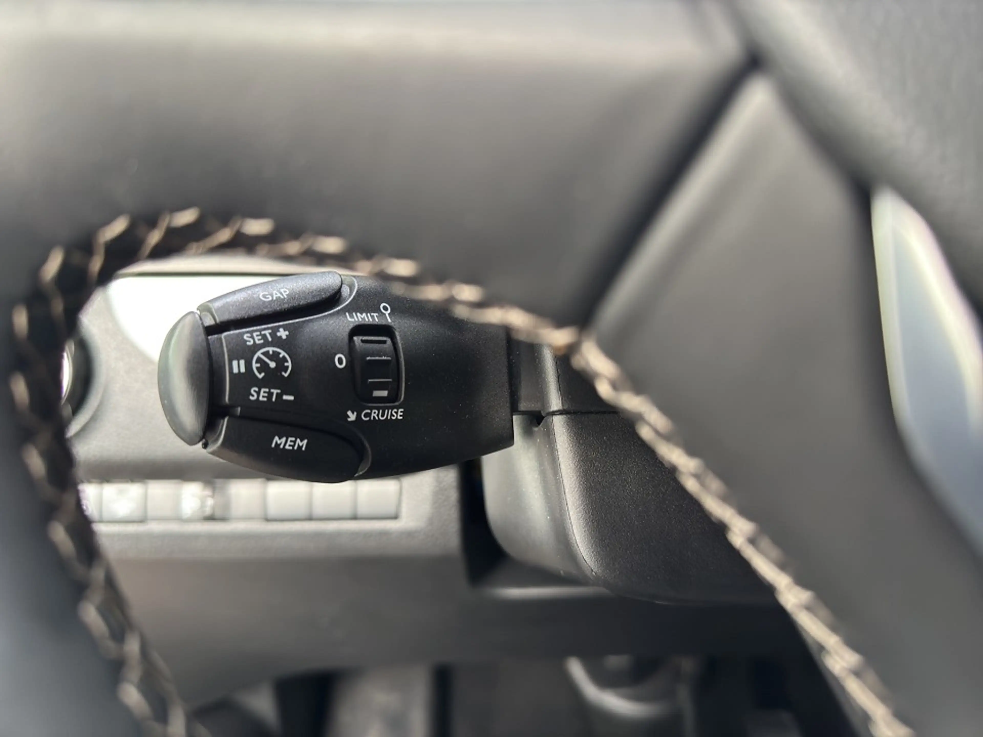 Peugeot Traveller L2 Automatik Diesel  AHK Allure — photo 11
