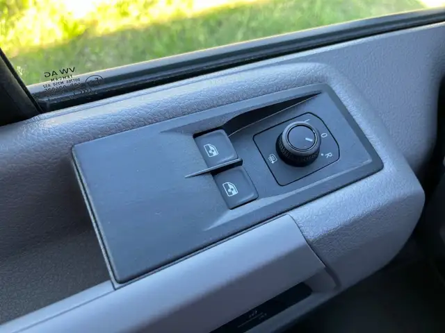 Volkswagen Crafter view 14