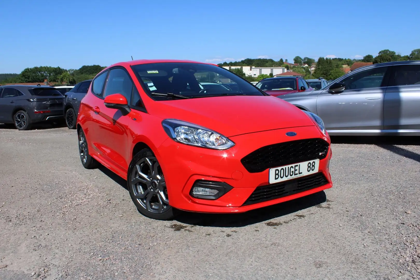 Ford Fiesta ST-LINE SPORT 140 CV ECOBOOST GPS 3D ANDOID USB JA 17 RADAR BLUETOOTH RÉGULATEUR Rouge - 1