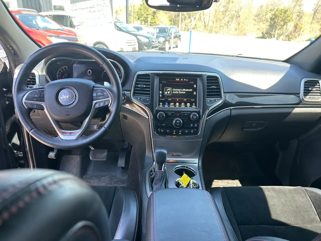 Jeep Grand Cherokee снимка Jeep Grand Cherokee