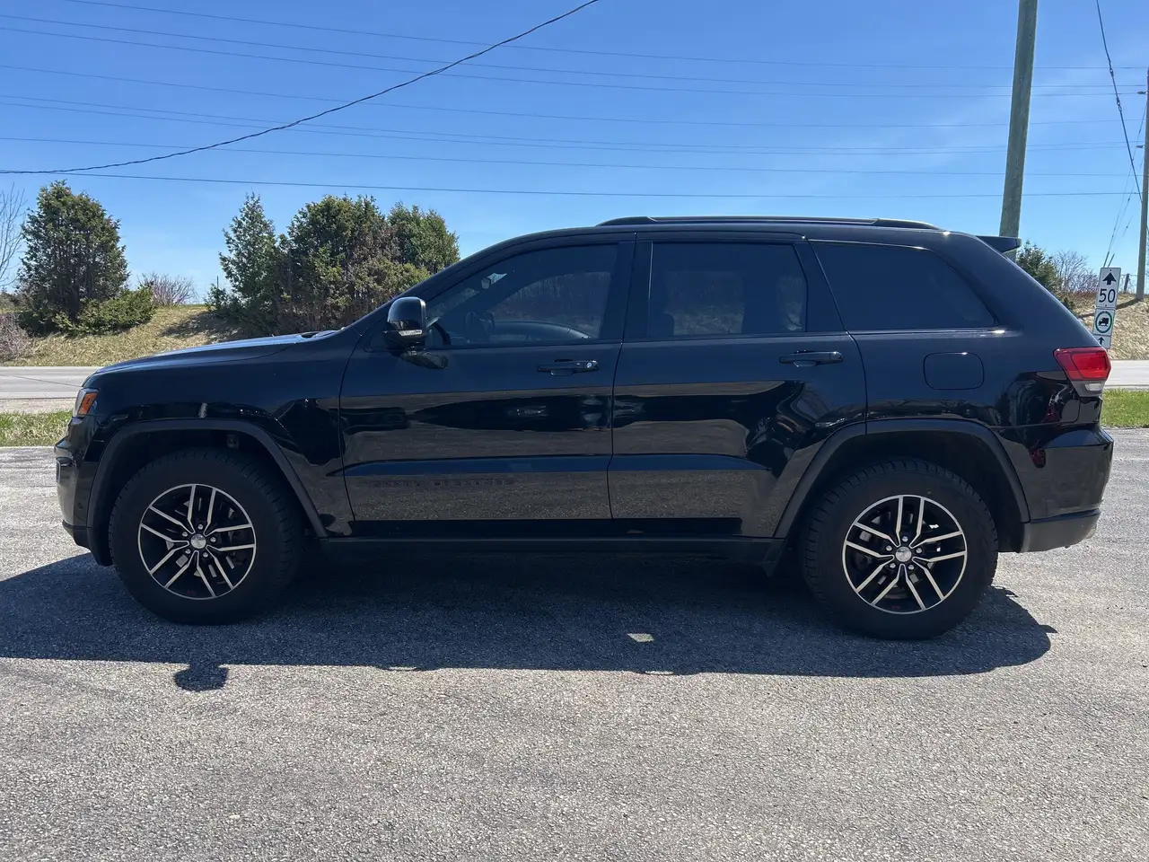 Jeep Grand Cherokee снимка Jeep Grand Cherokee