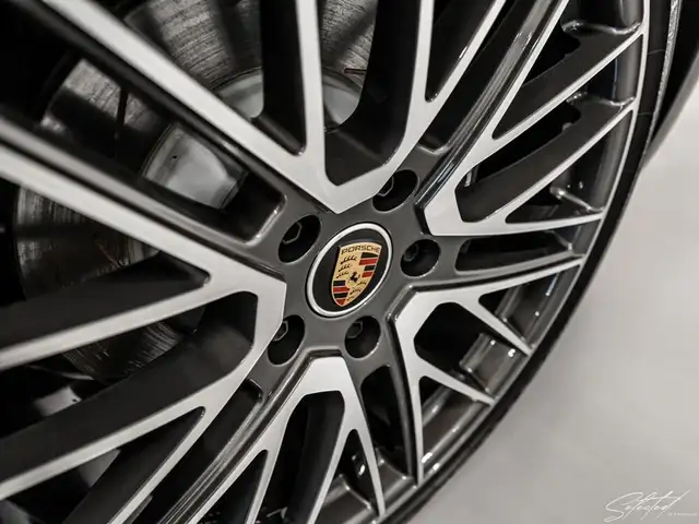 Porsche Panamera 4 E-Hybrid Platinum*LUFT*PANO*21''*HEADUP Ansicht 30