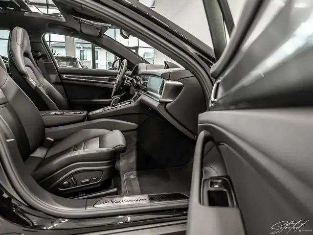 Porsche Panamera 4 E-Hybrid Platinum*LUFT*PANO*21''*HEADUP Ansicht 36