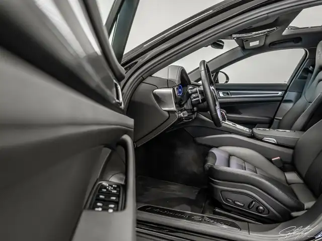 Porsche Panamera 4 E-Hybrid Platinum*LUFT*PANO*21''*HEADUP Ansicht 16