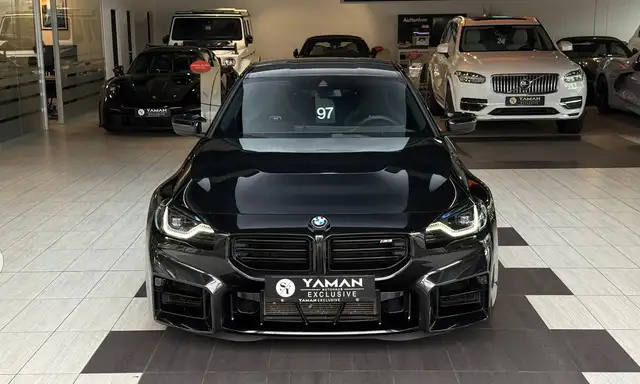 BMW M2 view 3