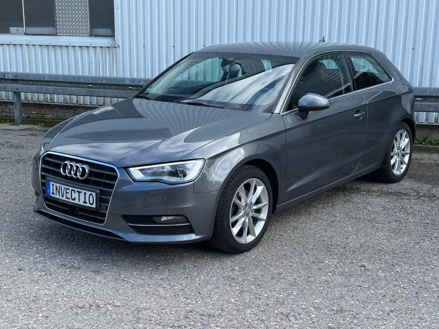 Audi A3 Ambiente * Bang & Olufson * ACC * Navi * Gris - 1