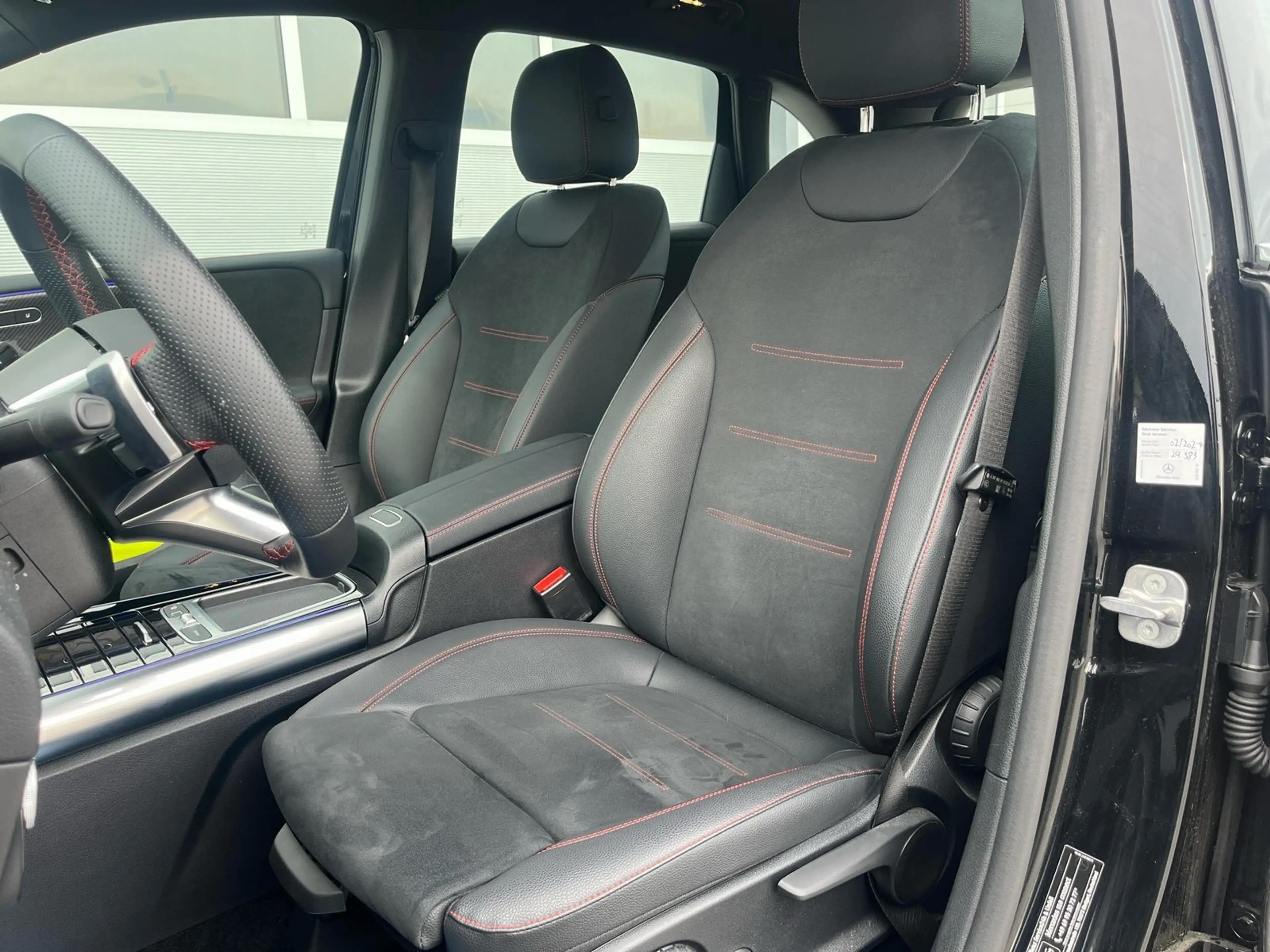 Mercedes-Benz B 220 4MATIC AMG KeyGo LED 360° Distronic — photo 6