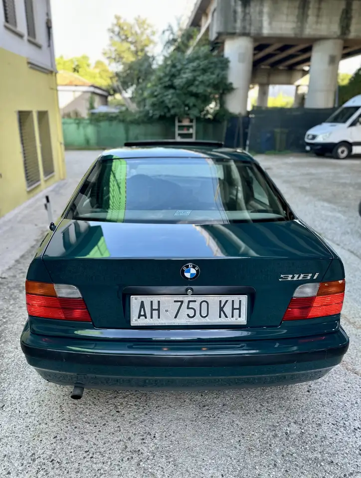 BMW 318i, foto 6