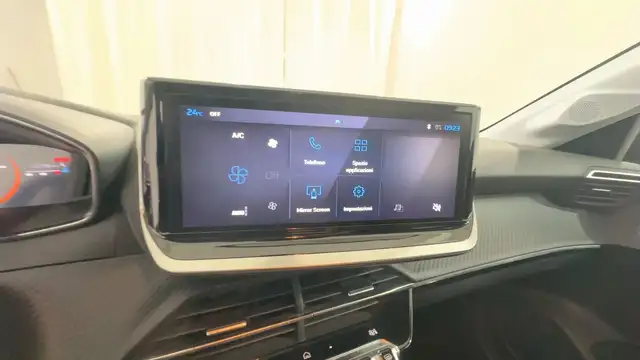 Peugeot 208 view 15