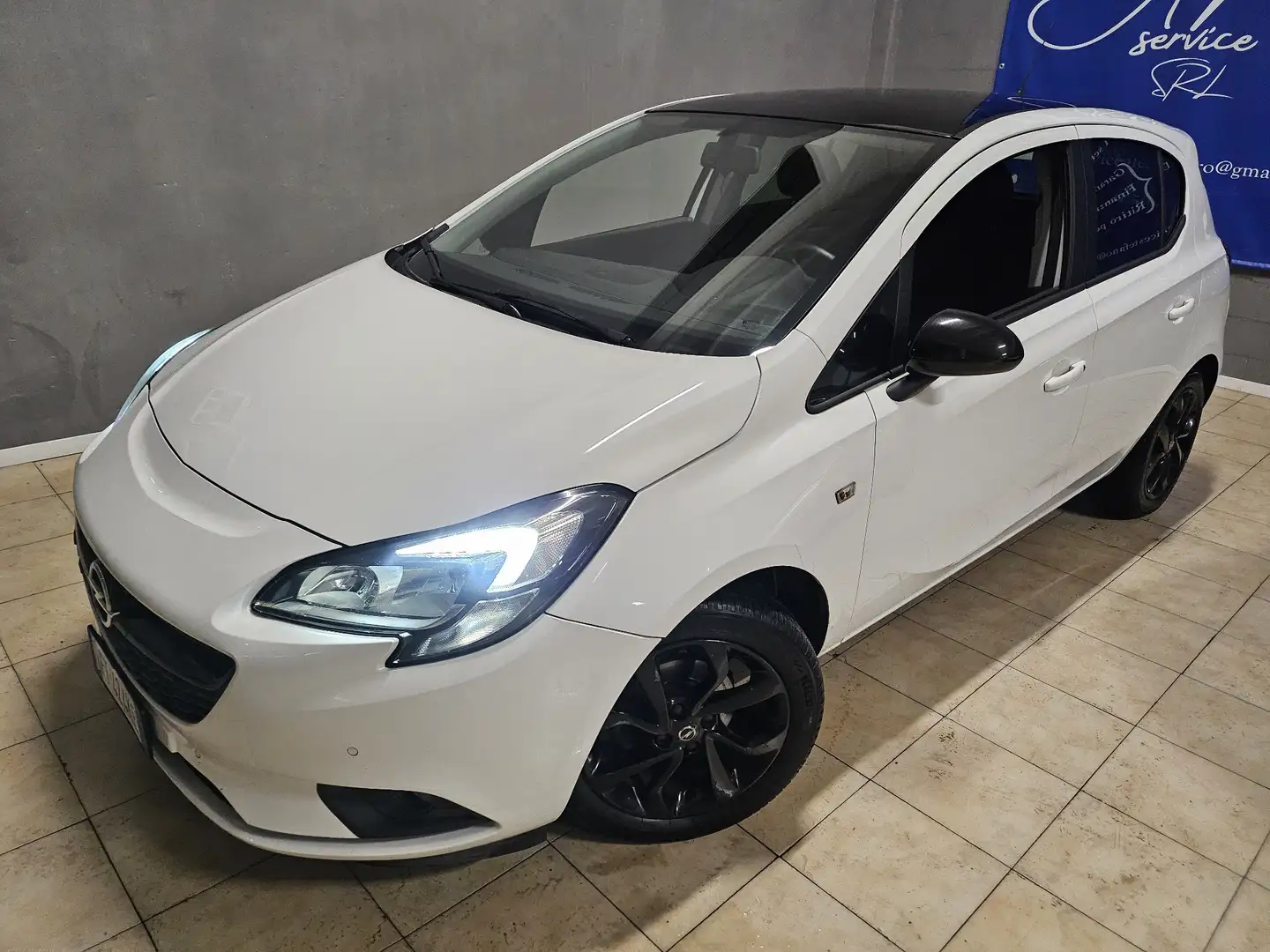 Opel Corsa Corsa V 5p 1.4 Innovation Gpl Tech 90cv Bianco - 1