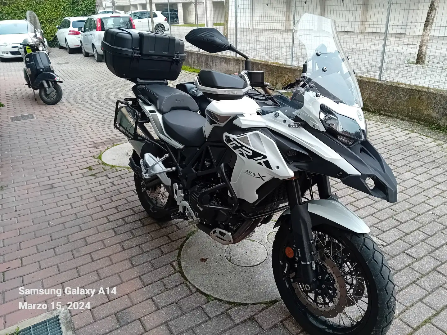 Benelli TRK 502 Fehér - 2