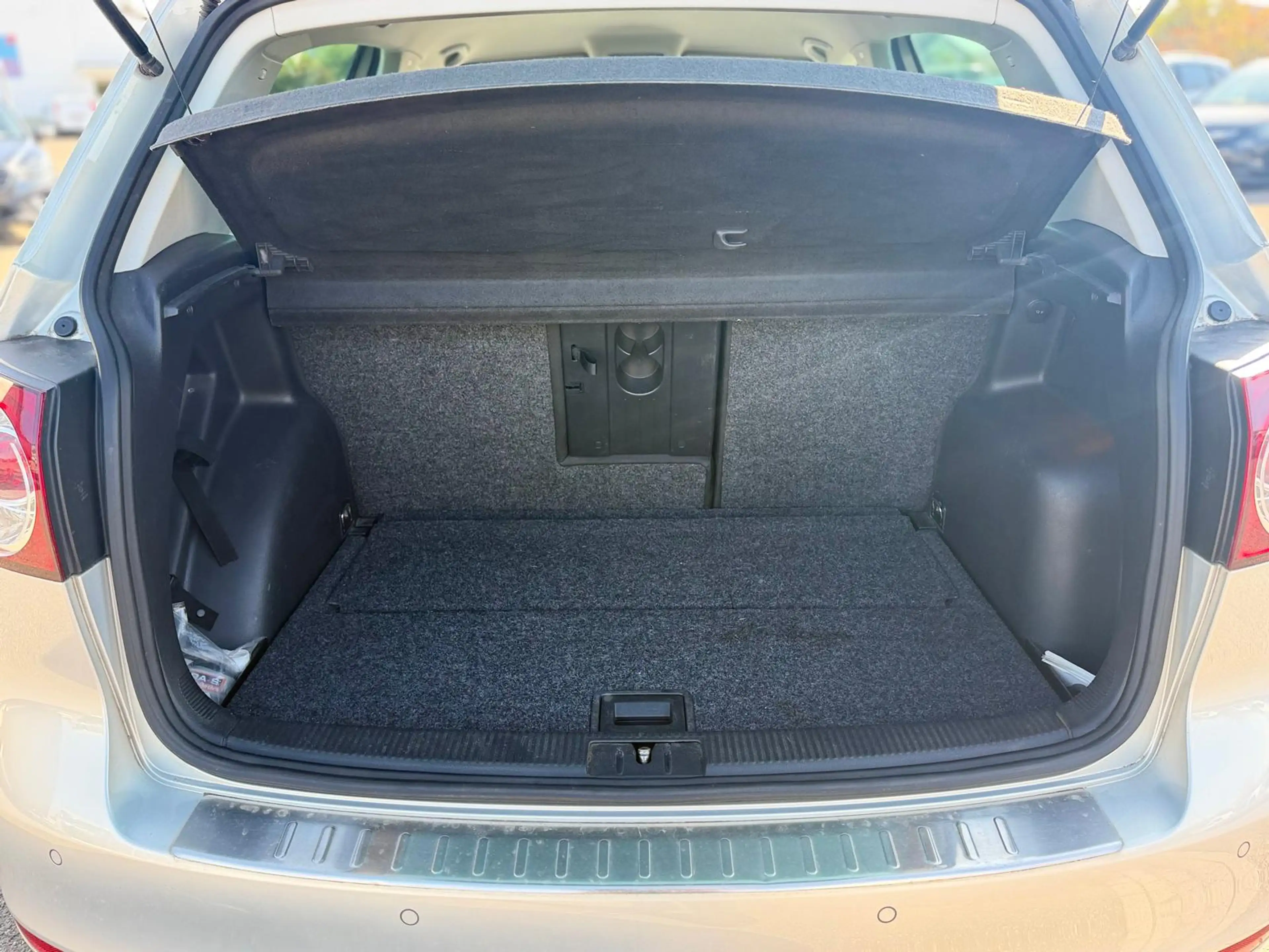 Volkswagen Golf Plus Match — photo 9
