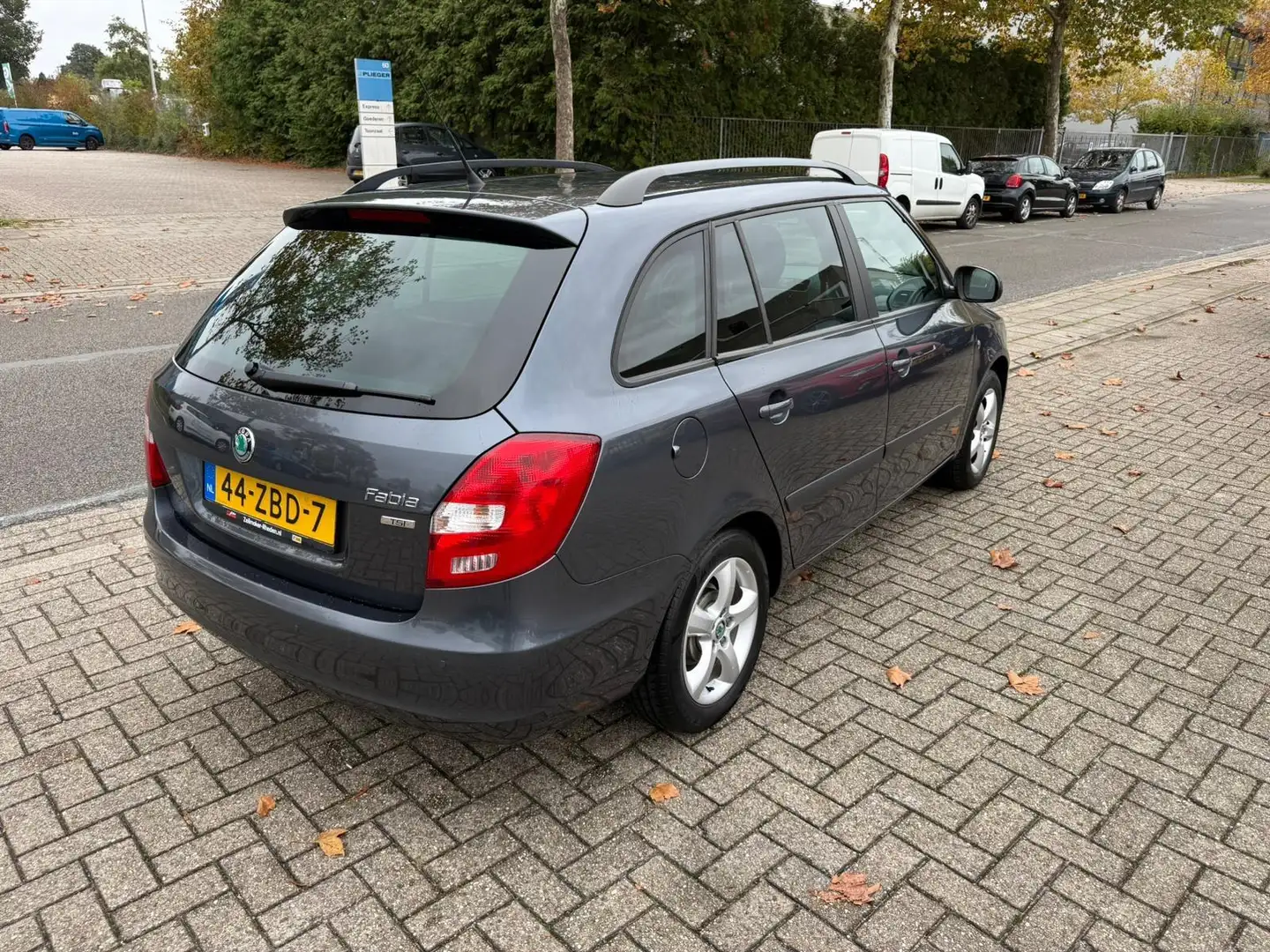 Skoda Fabia Combi 1.2 TSI Tour, NAP, APK 12-26, nette auto Grijs - 2