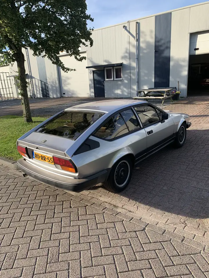 Alfa Romeo GTV 6/2.5, foto 6
