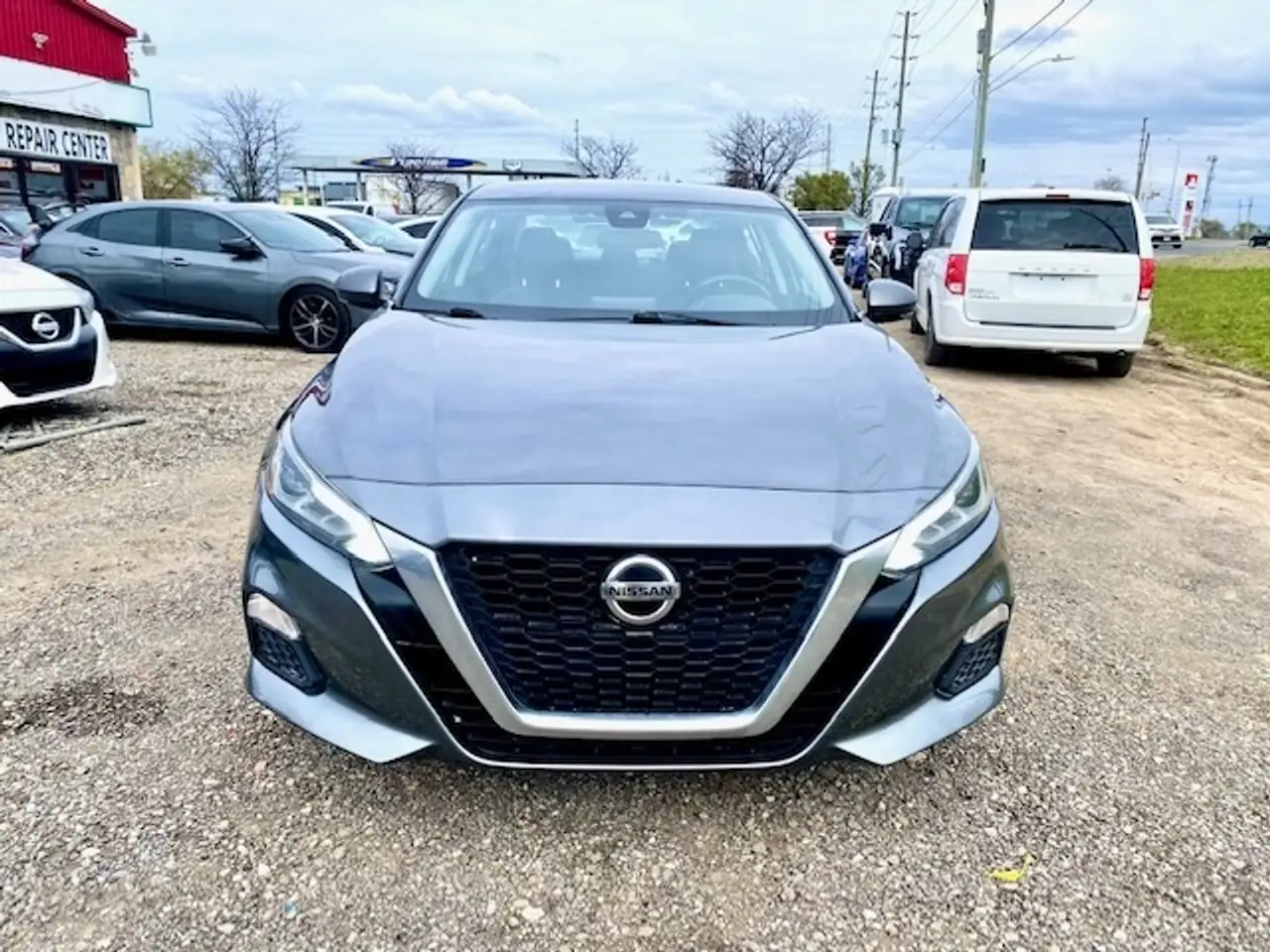 Nissan Altima снимка Nissan Altima
