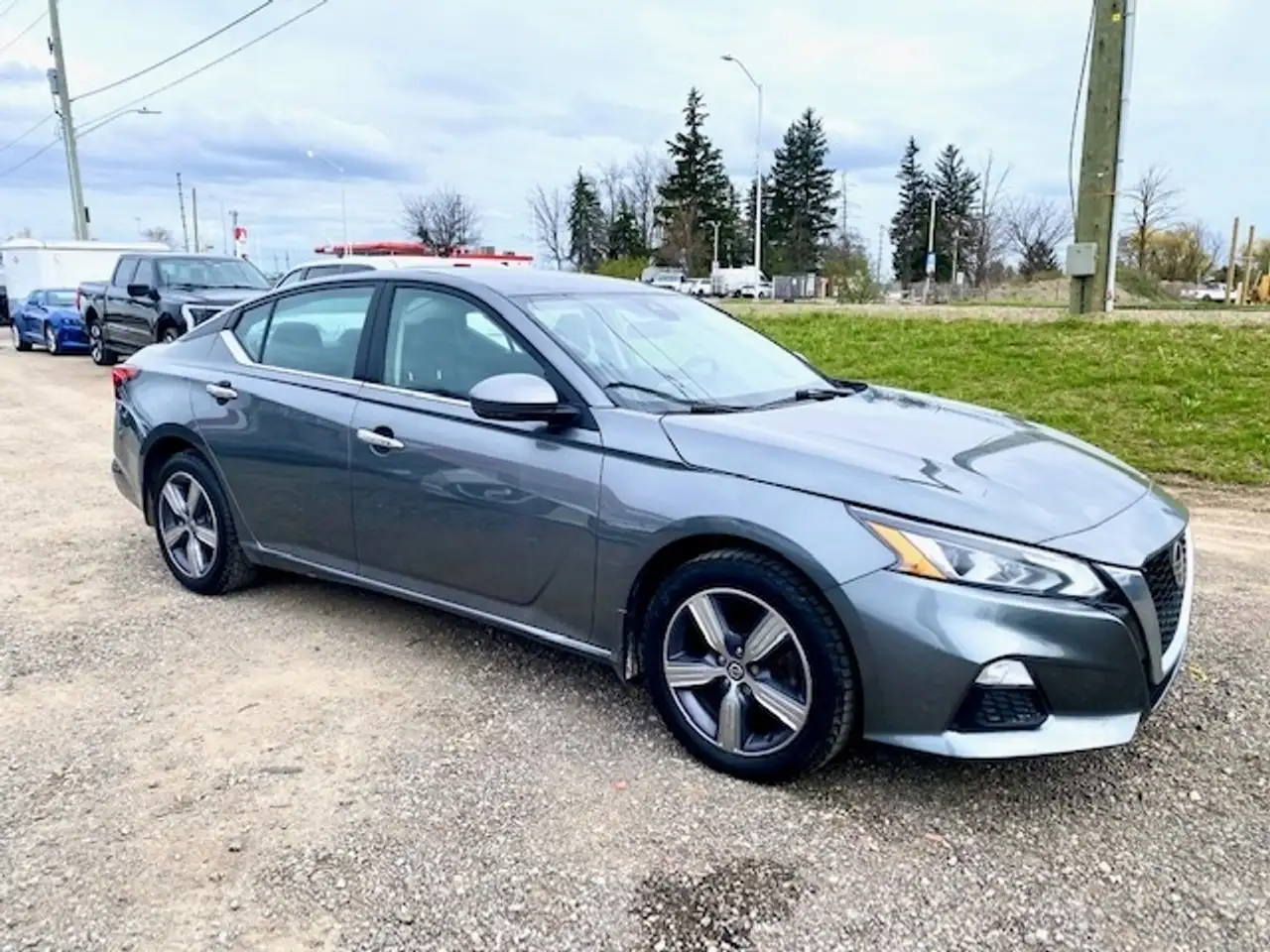 Nissan Altima снимка Nissan Altima
