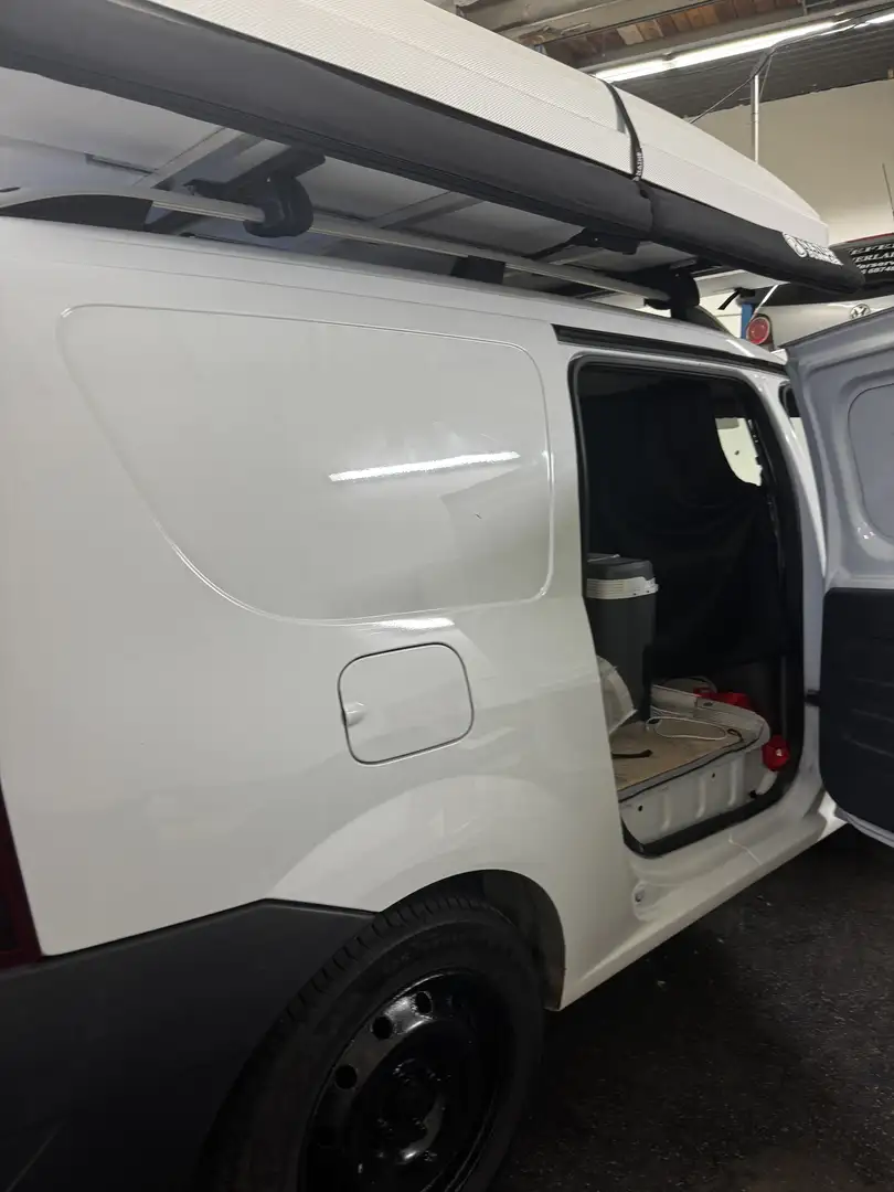 Dacia Logan Van 1,6, 2 Sitzer Mit laderaum - 2