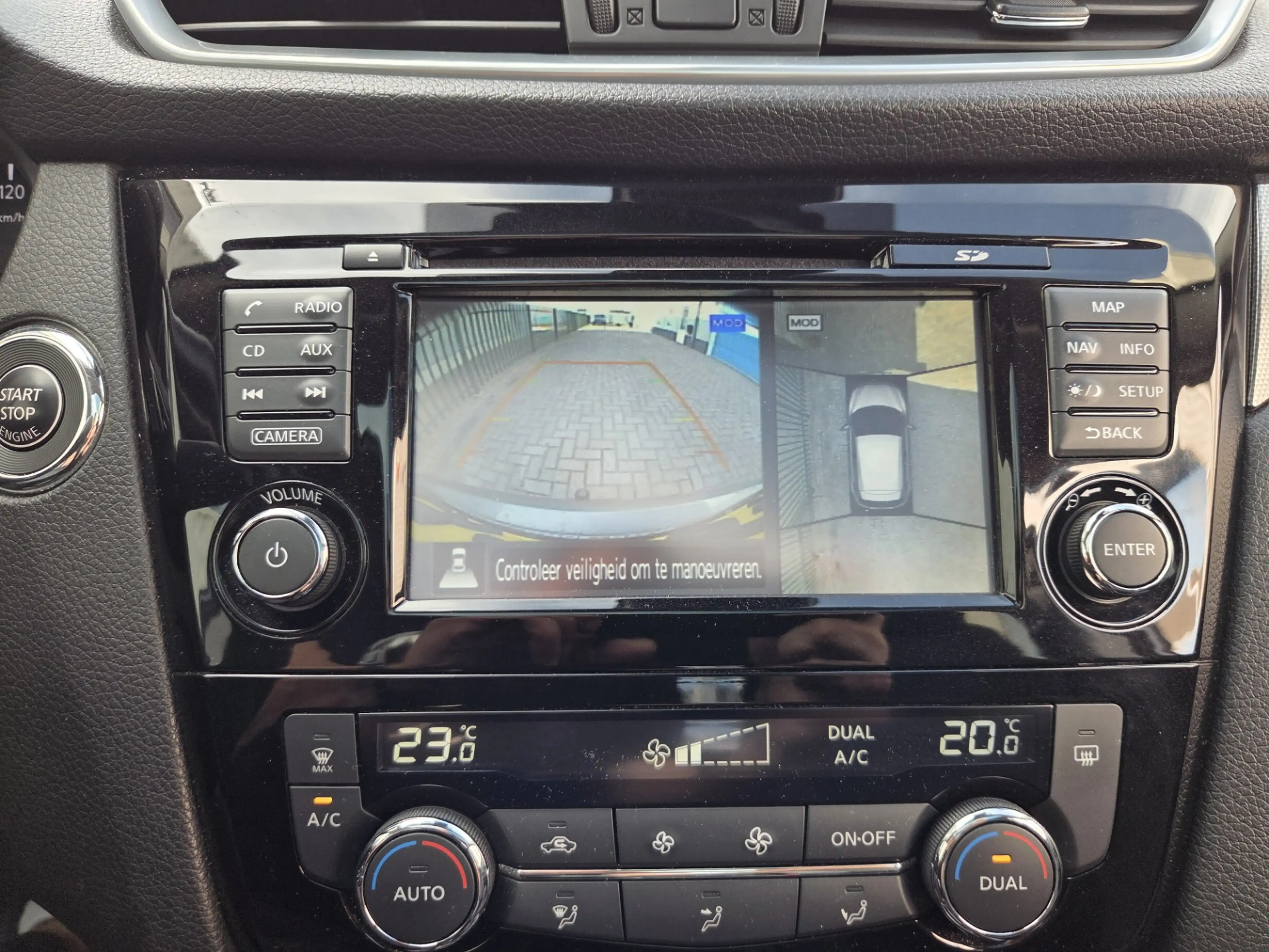 Nissan Qashqai 1.2 N-Connecta Panorama-360Camera-Trekhaak — photo 12
