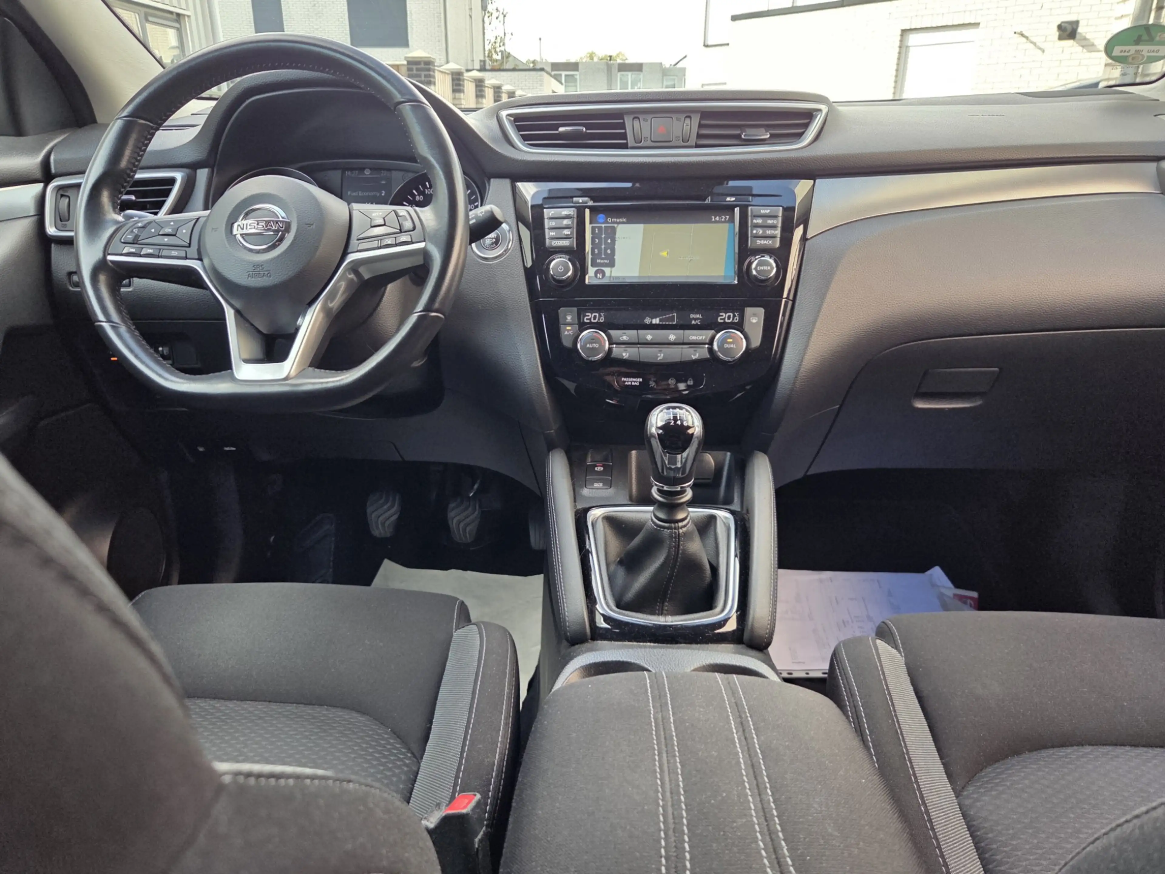 Nissan Qashqai 1.2 N-Connecta Panorama-360Camera-Trekhaak — photo 4