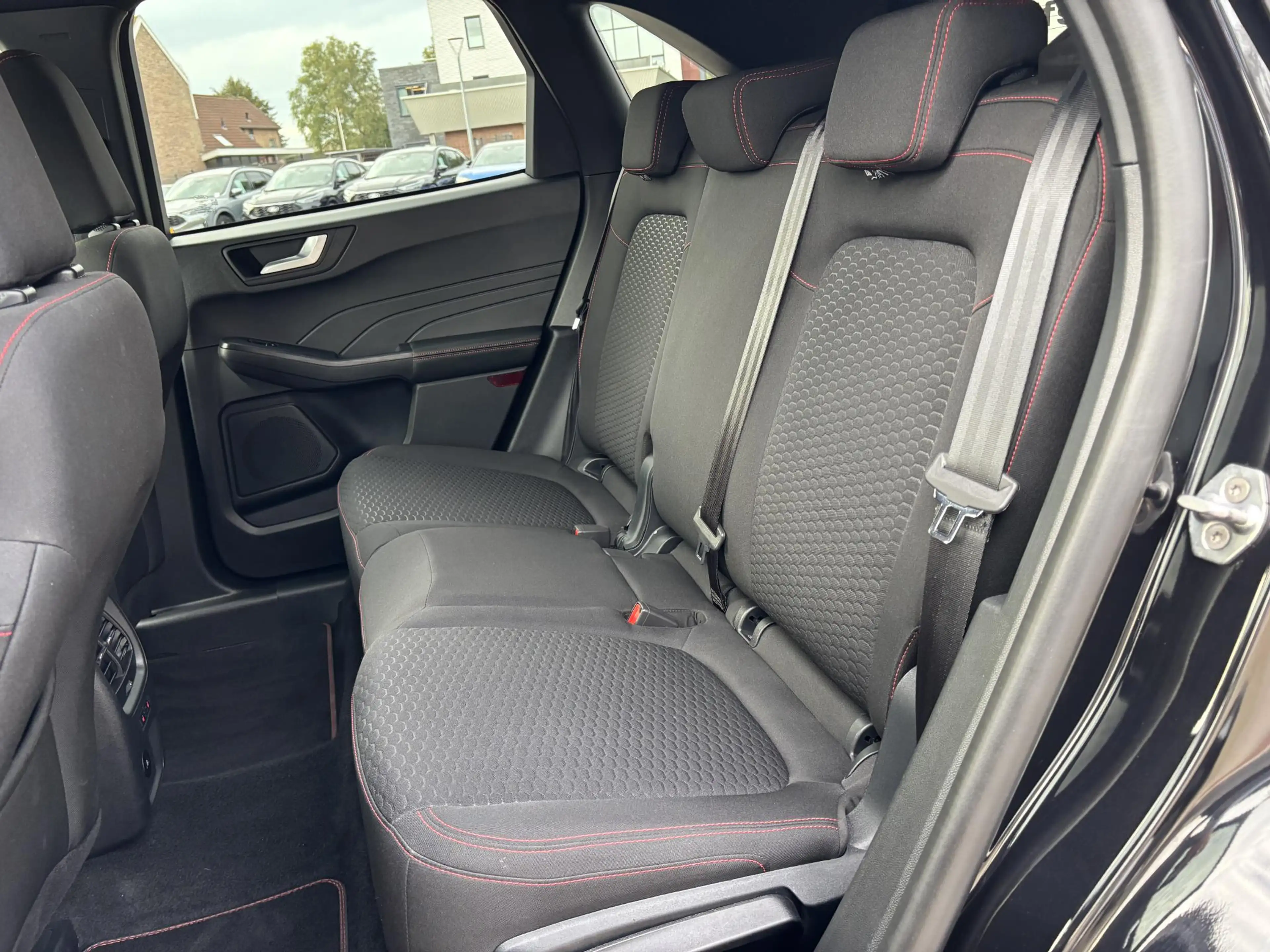 Ford Kuga 2.5 PHEV ST-Line 243pk Wegklapbare Trekhaak | Wint — photo 10