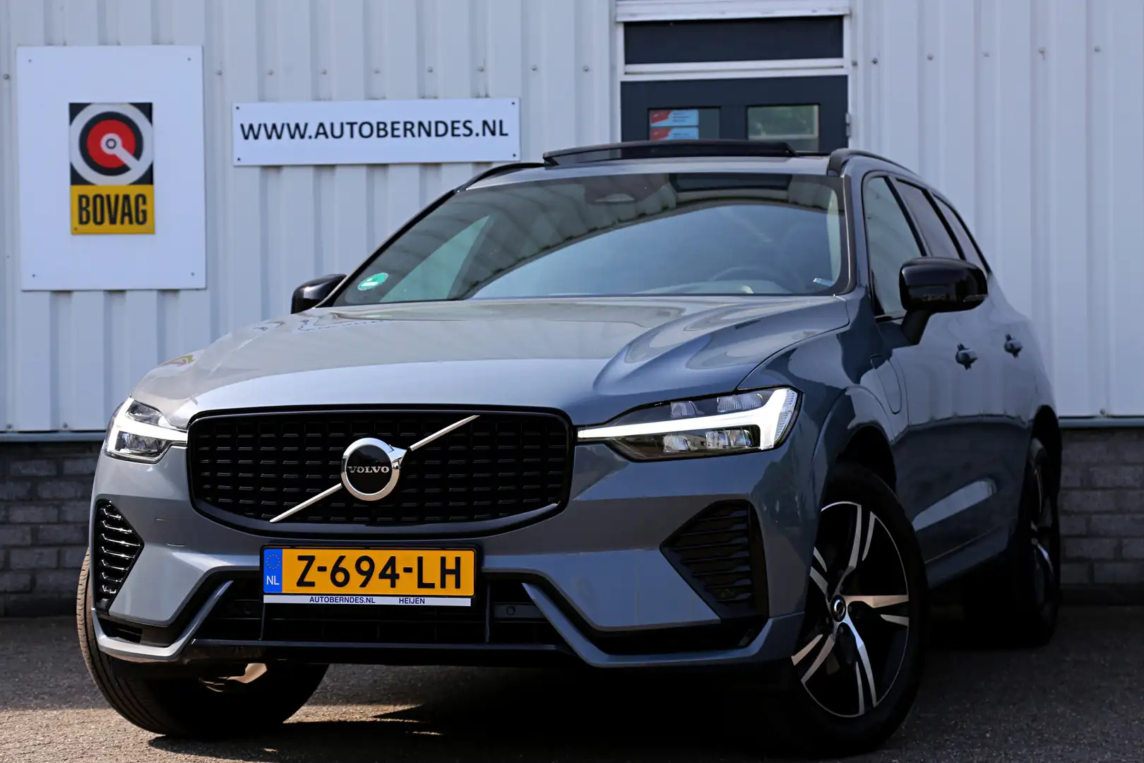 Volvo XC60 2.0 Recharge T8 390PK Plug in AWD R-Design PHEV*Fa Grijs - 1