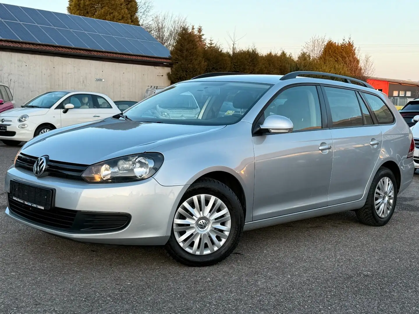 Volkswagen Golf VI Variant Trendline BlueMotion 1.6TDI Silber - 1